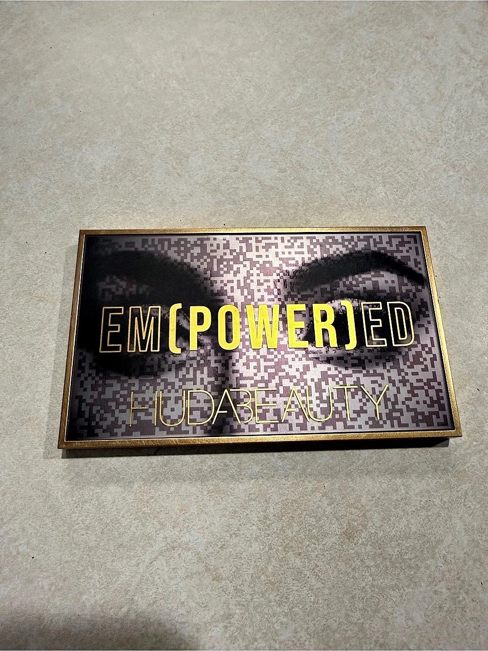 Huda Beauty Empowered Eyeshadow Palette